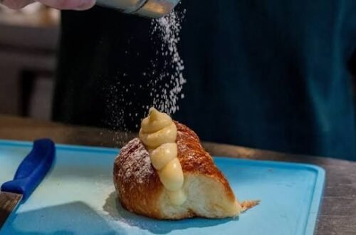 best medialuna dulce near me